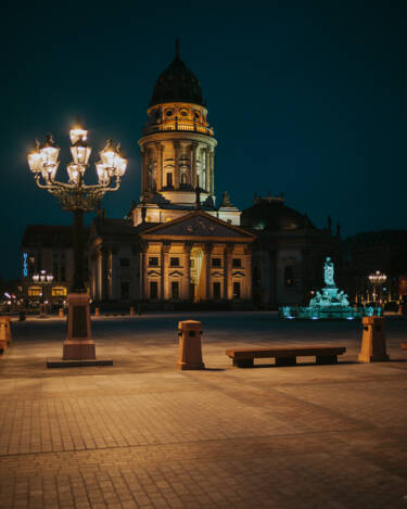 Nikon magazine - 35mm f1.4 